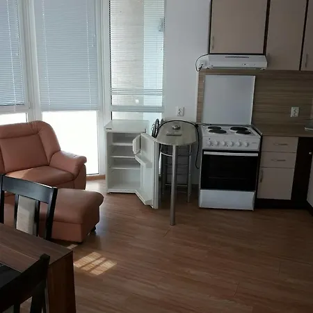 Chaika Altın Kumlar